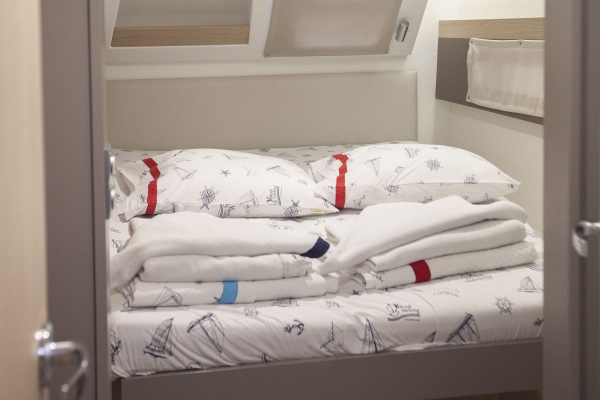 Aft Cabin (port side)